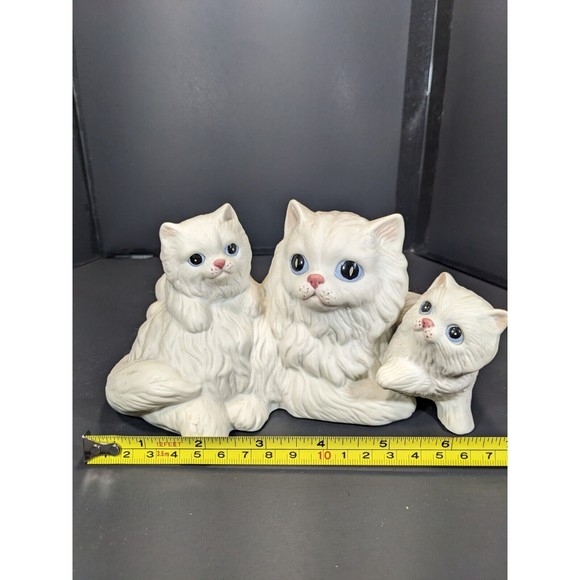 Vintage HOMCO Porcelain Ceramic Cat Figurine White Persian Mother Kittens 1412 - Picture 11 of 11